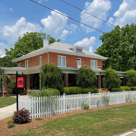 Gillen House Bed And Breakfast Maxeys Екстериор снимка