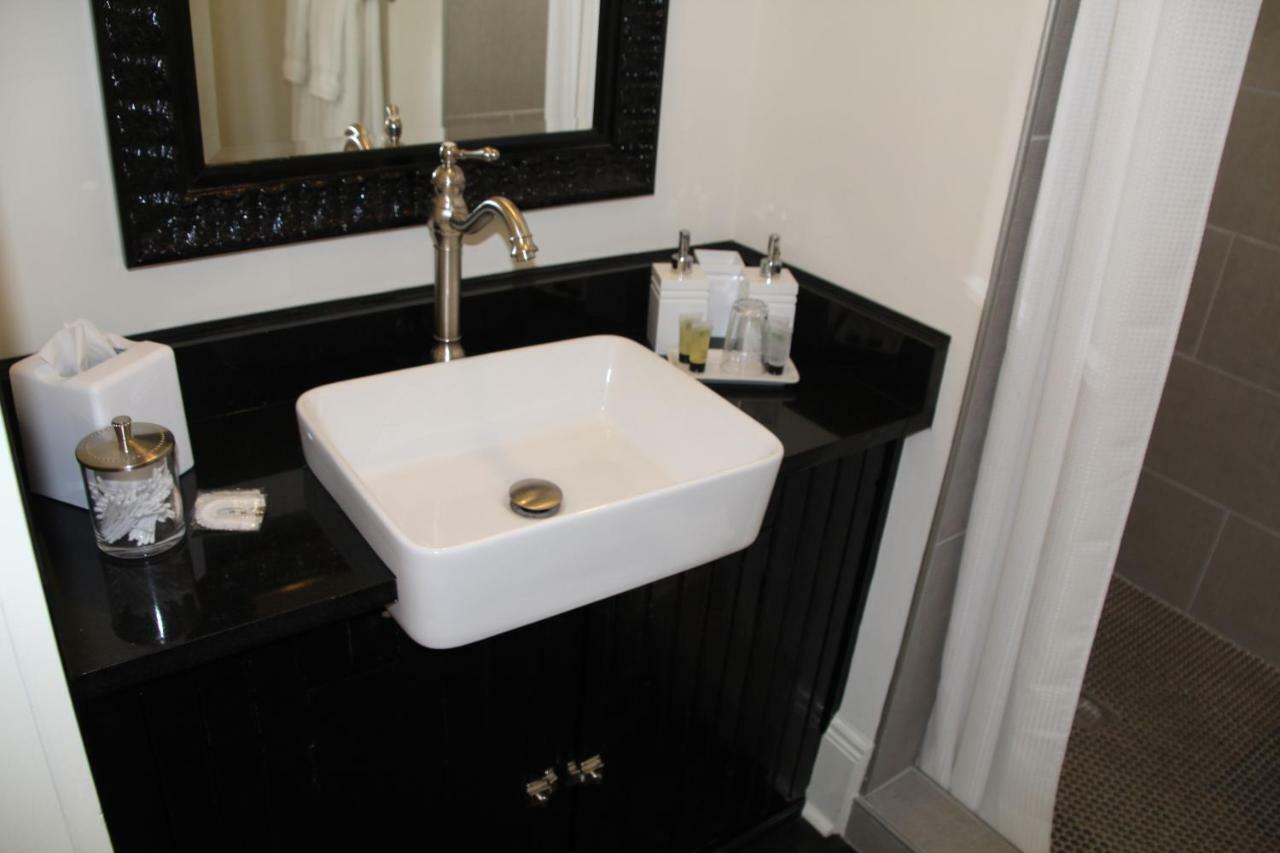 Gillen House Bed And Breakfast Maxeys Екстериор снимка